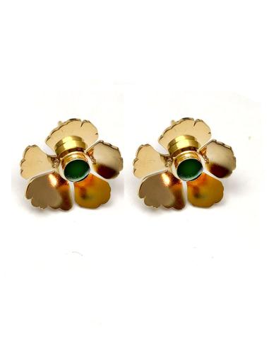 PENDIENTES PEQUEÑOS DORADOS DE FLORES EN ACERO Y VERDE - Imagen 1