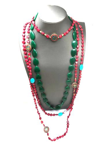 COLLARES LARGOS DE PIEDRAS VERDES Y EN ROJO CORAL JUEGO DE 3 - Imagen 1