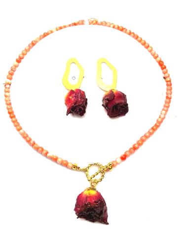 COLLARES Y PENDIENTES DE ROSAS NATURALES PRESERVADAS - Imagen 1