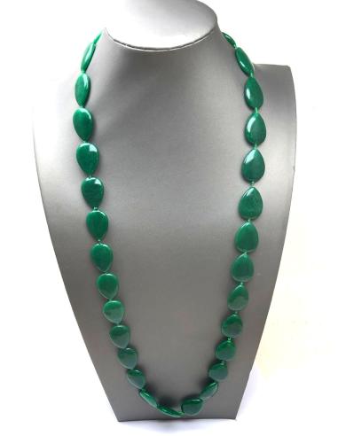 COLLARES LARGOS DE PIEDRAS VERDES Y EN ROJO CORAL JUEGO DE 3 - Imagen 1