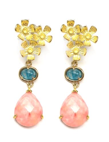 PENDIENTES DORADOS CON FLORECITAS Y PIEDRAS CORAL Y PETROLEO - Imagen 1