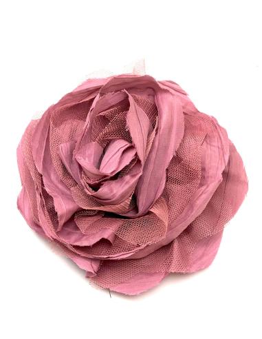 FLORES GRANDES ROSAS MAQUILLAJE INTENSO PARA INVITADAS BODAS - Imagen 1