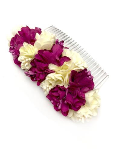 PEINETAS FLORES PARA INVITADAS DE BODA EN BLANCO Y BUGAMBILIA - Imagen 1