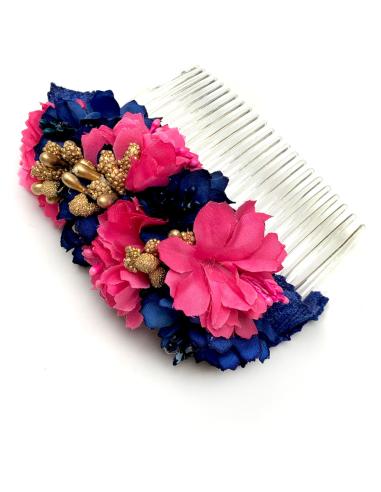 PEINAS BODA CON FLORES FUCSIAS Y AZULES BONITA COMPOSICION - Imagen 1