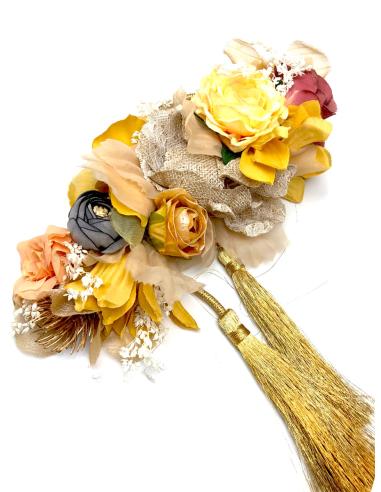 CINTURONES DE INVITADA EN BEIGE Y AMARILLO CON FLORES BONITAS - Imagen 1