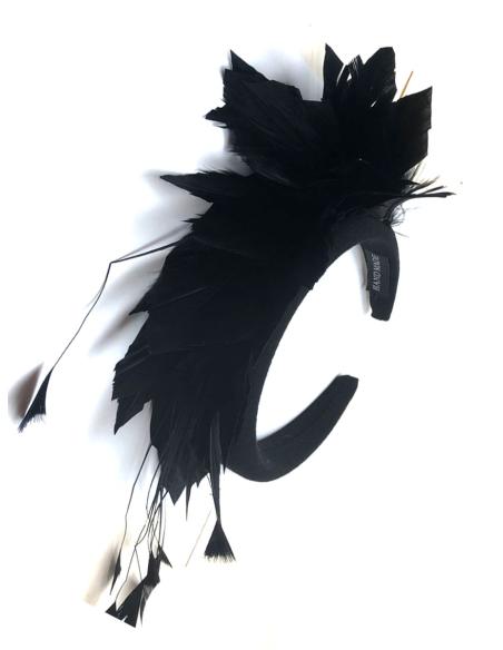 DIADEMAS NEGRAS CON PLUMAS PARA SER LA INVITADA PERFECTA - Imagen 1