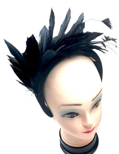 DIADEMAS NEGRAS CON PLUMAS PARA SER LA INVITADA PERFECTA - Imagen 2