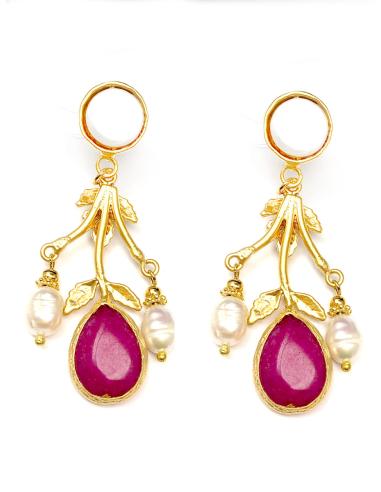 PENDIENTES DORADOS Y FUCSIAS CON DISEÑO ORIGINAL DE PIEDRA