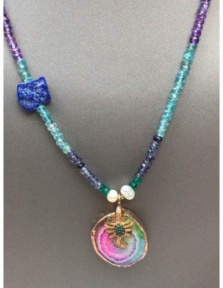 COLLARES MUJER DE PIEDRAS SEMIPRECIOSAS Y ESCORPION EN VERDE