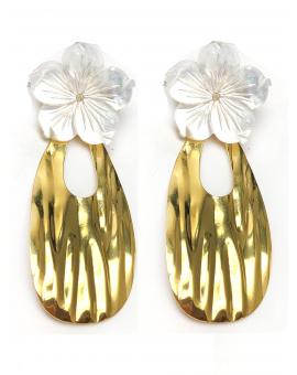 PENDIENTES DORADOS LARGOS CON VISTOSA FLOR ANACARADA