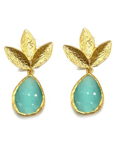 PENDIENTES LARGOS DE LÁGRIMA AZUL CIELO Y CON HOJITAS BAÑADAS EN ORO