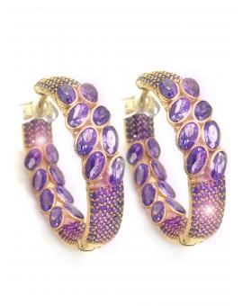 AROS DORADOS CON CRISTALES MORADOS DE ALTA BISUTERÍA BAÑADA EN ORO