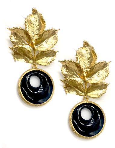 PENDIENTES FAVORECEDORES CON DISEÑO DE HOJAS Y ARO NEGRO COLGANTE
