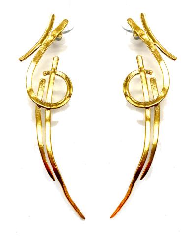 PENDIENTES LARGOS DORADOS RÍGIDOS ORIGINALES MUY FAVORECEDORES