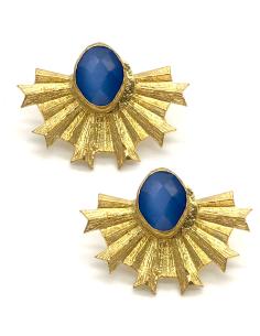 PENDIENTES DORADOS  PEQUEÑOS CON OJO DE GATO AZUL PARA LOOKS DIARIOS