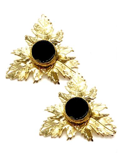 PENDIENTES EN FORMA DE HOJA CON PIEDRA ONIX
