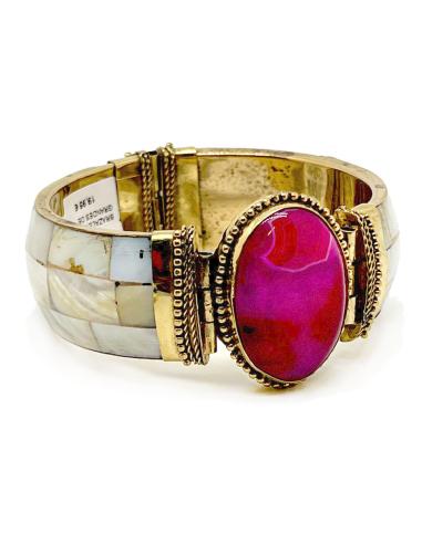 BRAZALETES GRANDES DE NACAR DECORADOS CON PIEDRA FUCSIA