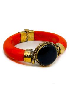 ORIGINALES PULSERAS NARANJAS DE HUESO CON PIEDRA NEGRA