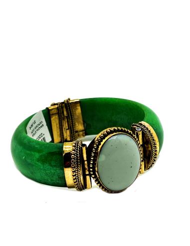 BRAZALETES VERDES CON PIEDRA BLANCA DE LA COLECCION ETNICA