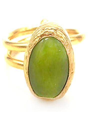 ANILLO DORADO PIEDRA VERDE MUJER CON BAÑO EN ORO