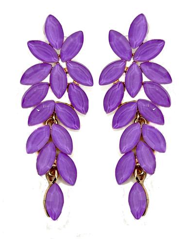 LARGOS PENDIENTES MORADOS TONO CLARO PARA INVITADA DE BODA