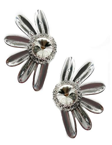 PENDIENTES PLATEADOS GRANDES DISEÑO DE MARGARITA IRREGULAR