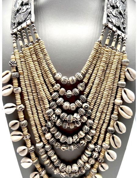 COLLARES ETNICOS PARA EL VERANO EN BLANCO ROTO CON ELEFANTES