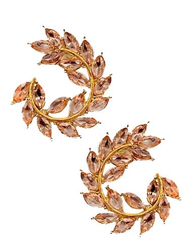 PENDIENTES ROSADOS DE CRISTAL DISEÑO CORTO SEMICIRCULAR