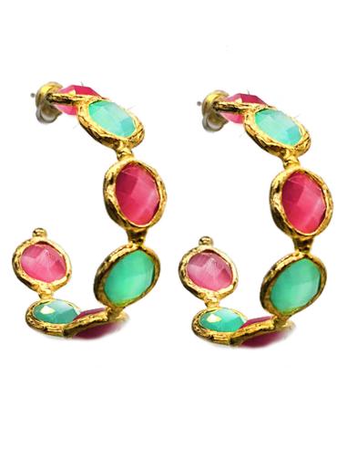 PENDIENTES DE ARO BAÑADOS EN ORO CON CRISTALES FACETADOS MULTICOLOR ENGASTADOS