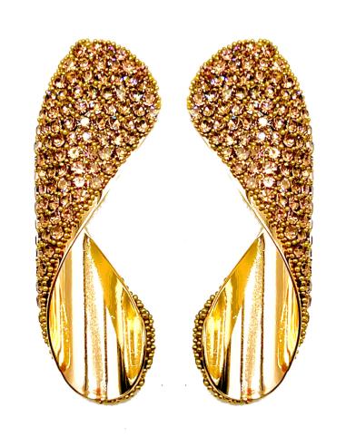 PENDIENTES DORADOS EN CRISTAL BRILLO MODELO TWISTER DE FIESTA