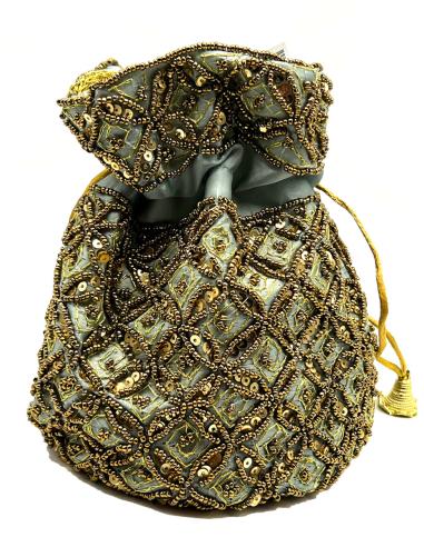 BOLSOS LIMOSNERA GRIS PLATA CON BORADOS EN DORADO
