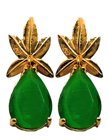 PENDIENTES PEQUEÑOS VERDES IDEAL PARA DAR UN TOQUE DE COLOR