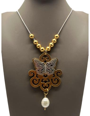 COLLAR CON BONITAS MARIPOSAS IDEAL FONDO DE ARMARIO
