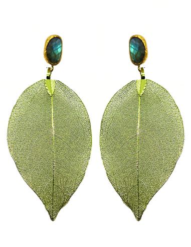 PENDIENTES LARGOS CON GRANDES HOJAS Y PIEDRA LABRADORITA