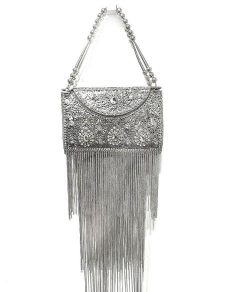 BOLSO ESPECTACULAR DE FIESTA PLATA METAL Y FLECOS DE CADENA