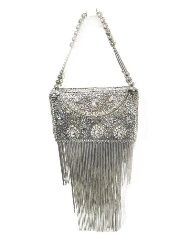 BOLSO ESPECTACULAR DE FIESTA PLATA METAL Y FLECOS DE CADENA