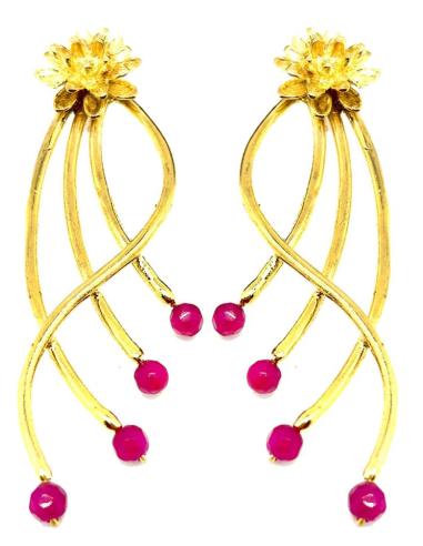 PENDIENTES DORADOS LARGOS DISEÑO ACTUAL PARA INVITADA DE BODA