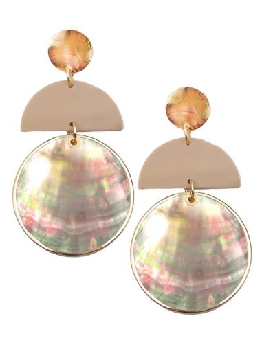 LARGOS PENDIENTES DE NACAR CON DETALLES EN MARRON Y DORADO