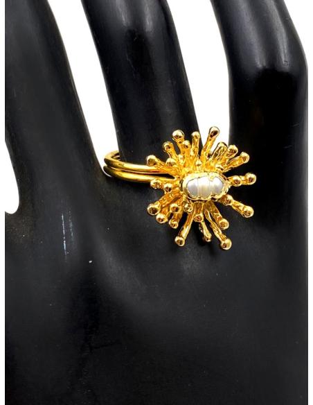 ANILLOS DORADOS PARA BODAS CON DETALLE DE PERLA