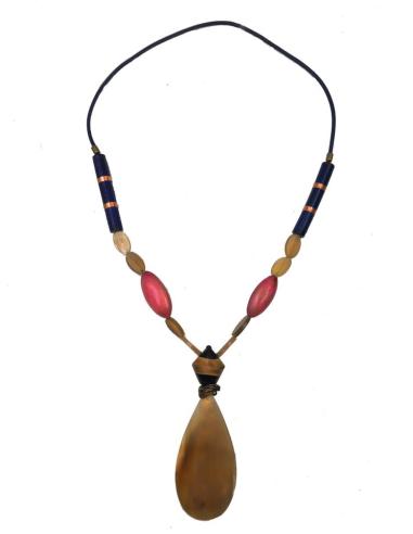 COLLARES DE CUERNO DE BUFALO Y DETALLES EN ROSA Y AZUL