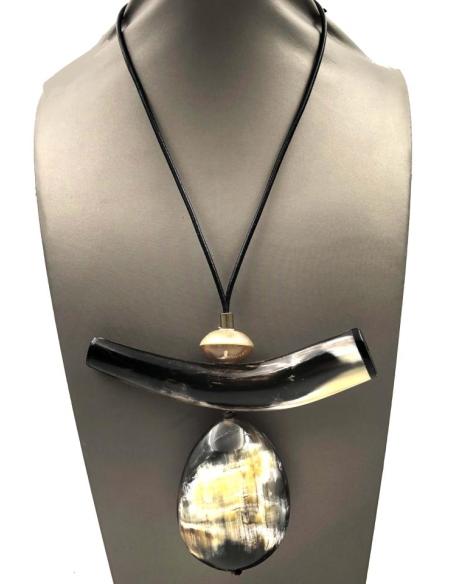 COLLARES UNICOS DE GRAN COLMILLO BLANCO Y NEGRO ESTILO TRIBAL