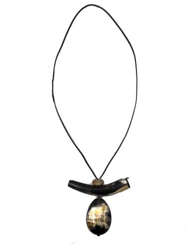 COLLARES UNICOS DE GRAN COLMILLO BLANCO Y NEGRO ESTILO TRIBAL