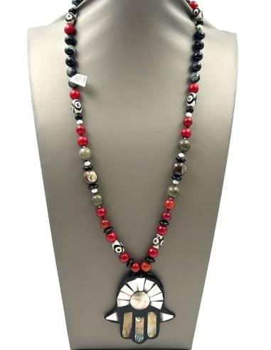 COLLARES LARGOS CON MANO DE FATIMA EN TONOS BLANCO, NEGRO Y ROJO