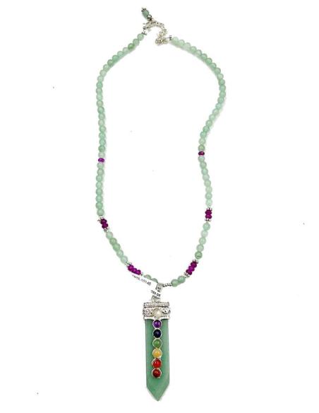 COLLARES VERDES DE PIEDRA CON VISTOSO COLMILLO DE PIEDRA