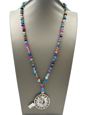 COLLARES LARGOS DE PIEDRA MULTICOLOR CON MANDALA PLATEADO