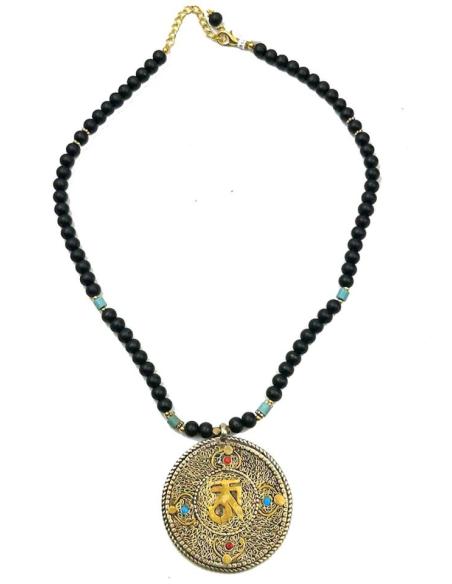 COLLARES NEGROS CON ORIGINAL MANDALA DORADO Y OM TIBETANO