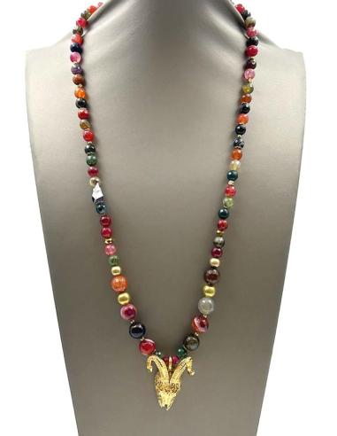 COLLARES ETNICOS DE PIEDRA CON CABEZA DORADA DE CARNERO