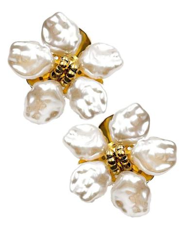 PENDIENTES DE PERLAS PARA BODAS CON BONITA FLOR ANACARADA