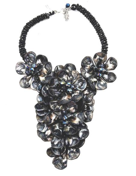 BELLOS COLLARES DE FLORES PARA ESTAR FABULOSA EN BODAS