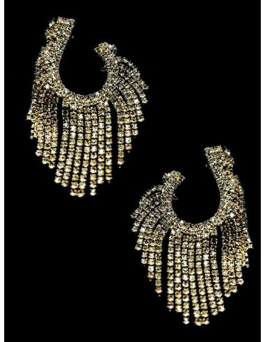 PENDIENTES DORADOS LARGOS DE FIESTA PARA UN LOOK SEDUCTOR